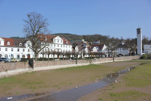 zum Vergrößern bitte anklicken!