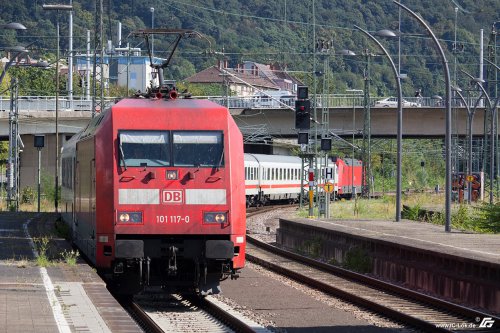 zum Vergrößern bitte anklicken!