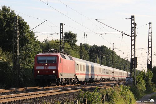 zum Vergrößern bitte anklicken!