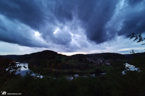 zum Vergrößern bitte anklicken!