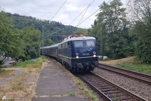 zum Vergrößern bitte anklicken!